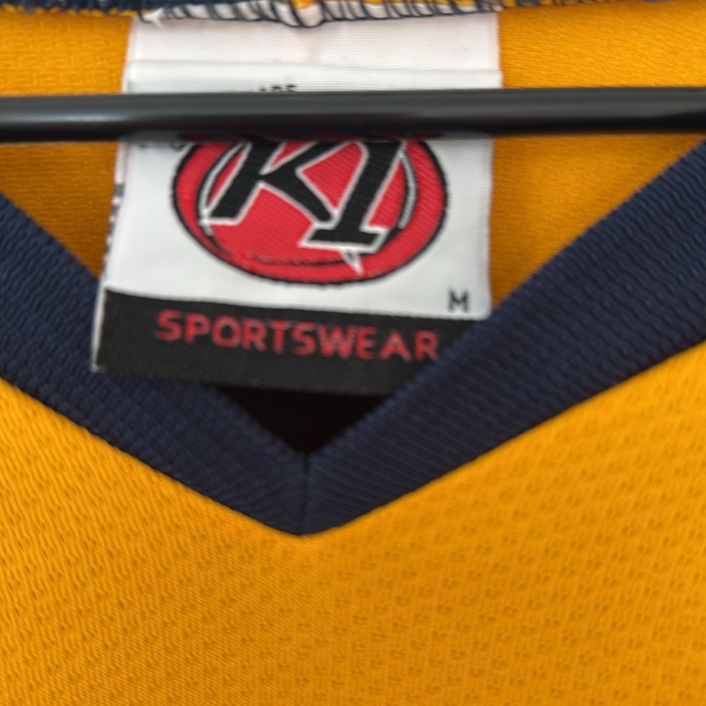 Quinnipiac Hockey Jersey - Picture 2 of 4